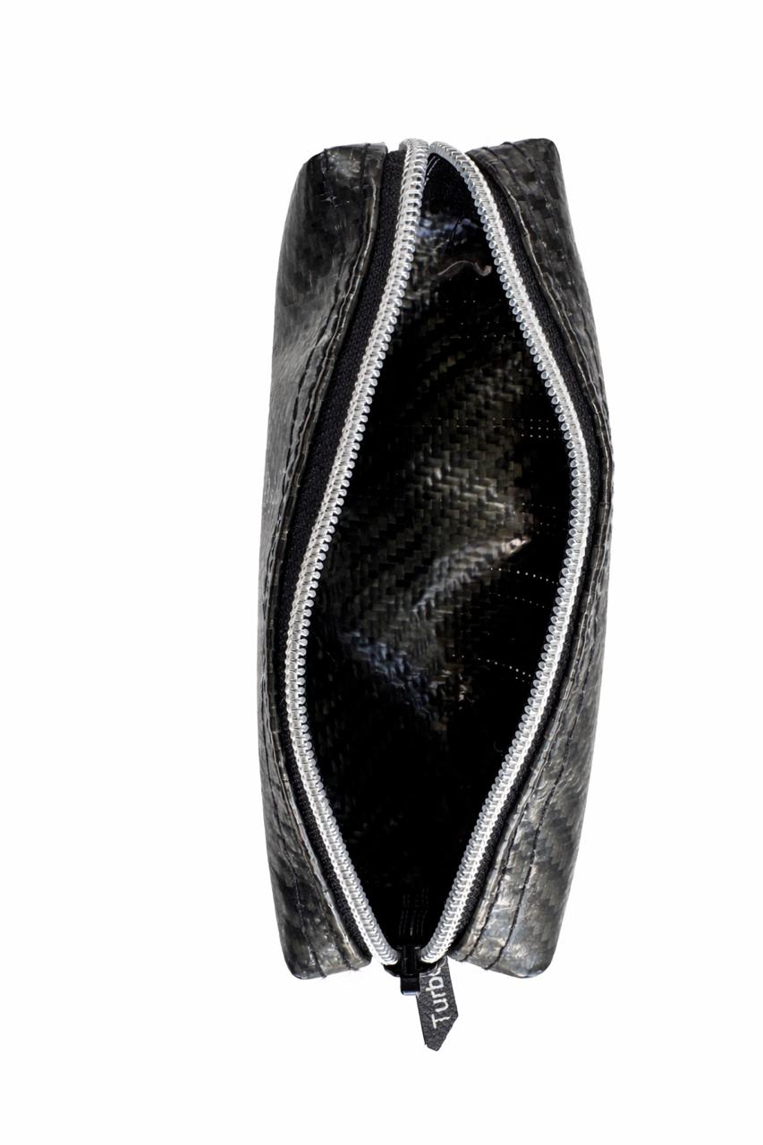Carbon-fibre medwakh pouch