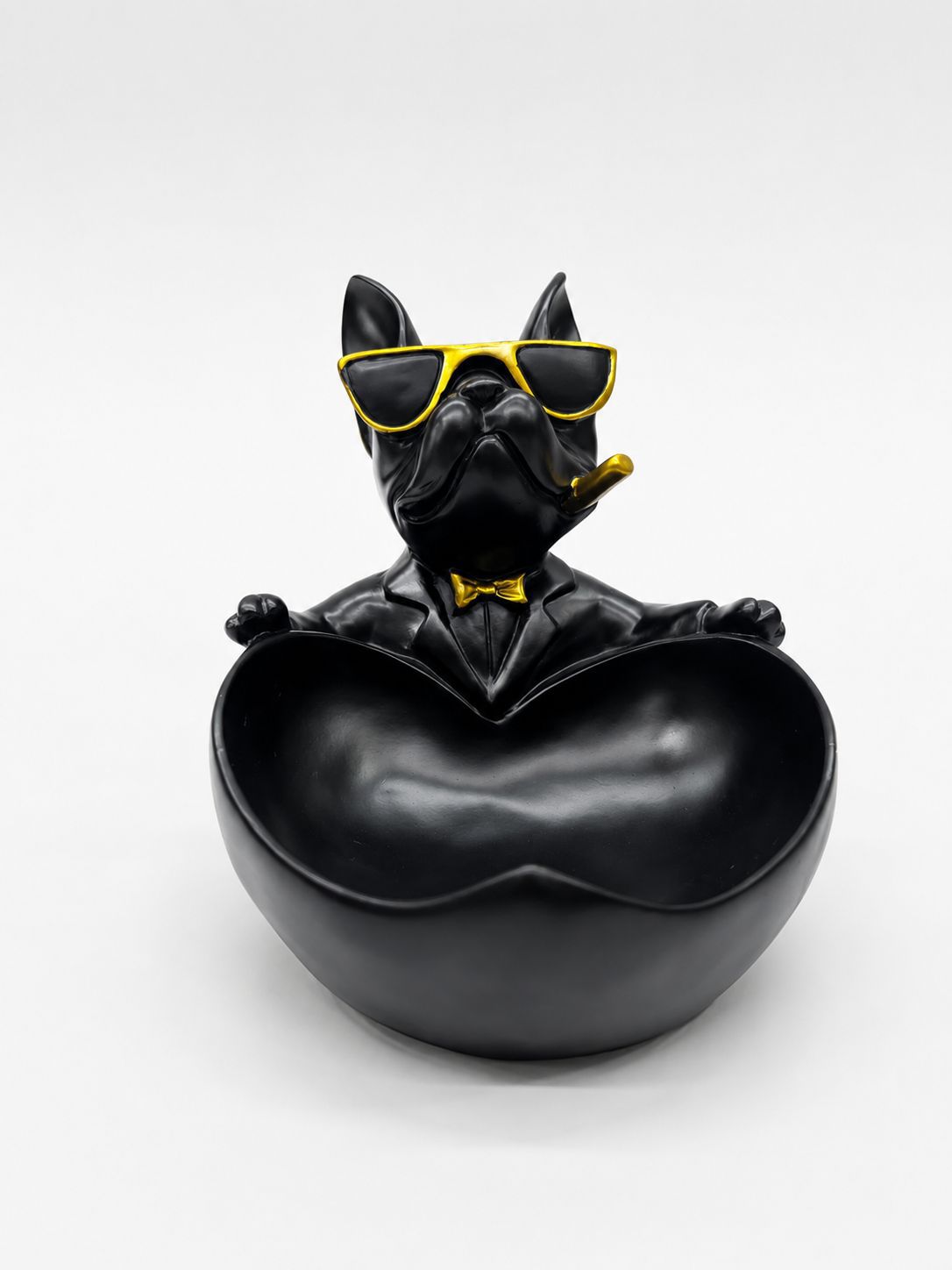 Luxury bulldog ashtray bowl in resin